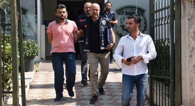 Emekli astsubayı vurup, yanına 'geçmiş olsun' notuyla çiçek bıraktılar