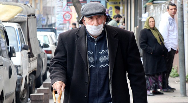 Emekli maaşını çeken yaşlı adama gasp dehşeti