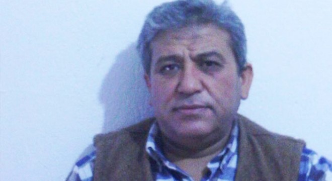 Emekli polis aracında ölü bulundu