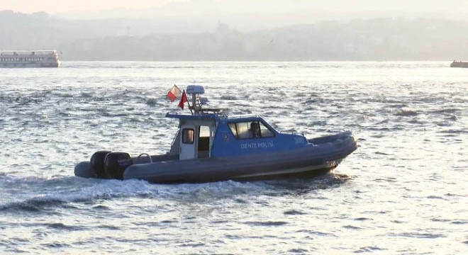 Eminönü'nde denizde ceset bulundu
