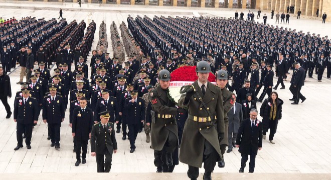 Emniyet teşkilatından Anıtkabir'e ziyaret