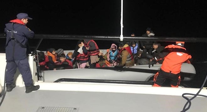 Enez açıklarında 33 kaçak göçmen yakalandı