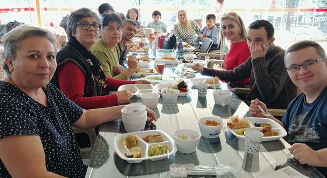 Engelsiz Kafe'de Yerli Malı Haftası kutlandı