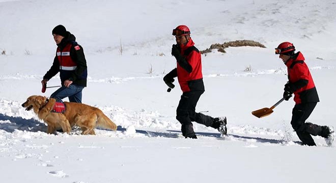 Erciyes te çığ tatbikatı