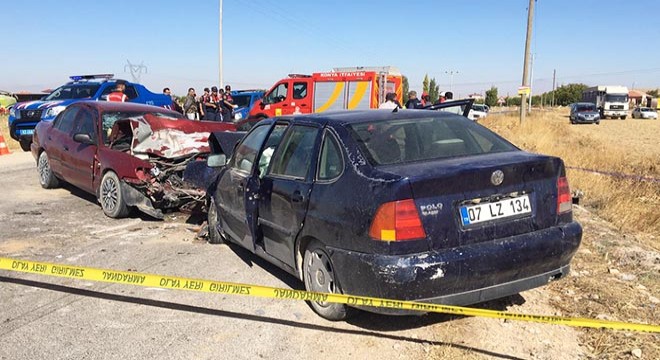Ereğli'de iki otomobil çarpıştı: 2 ölü, 3 yaralı