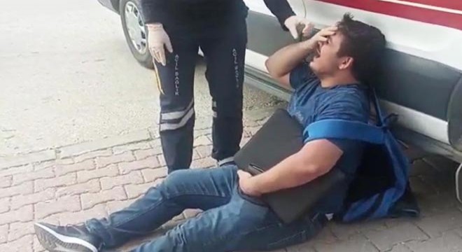 Erkek hemşire, eşi ve annesi tarafından dövüldü