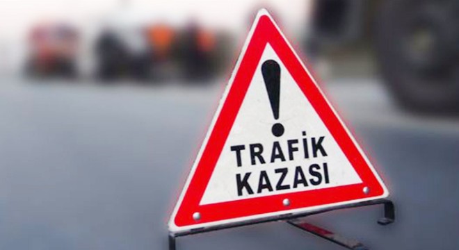 Erzincan’da kaza: 3 ölü, 6 yaralı