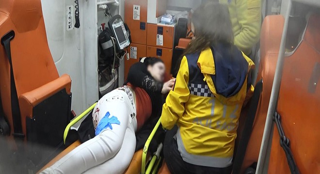Esenyurt'ta gasp dehşeti: Genç kızı bıçaklayarak gasp etti