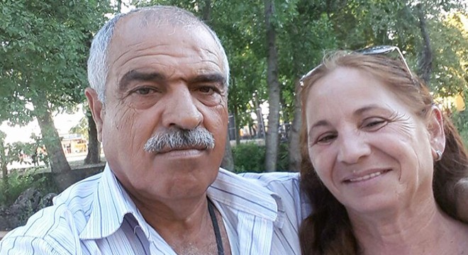 Eşine doğum günü pastası götürürken kazada öldü