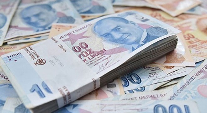 Eşini otomobiliyle sürükleyip yaralayan kocaya para cezası