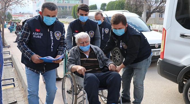 Eşini öldüren koca, tekerlekli sandalyeyle getirildiği adliyede tutuklandı