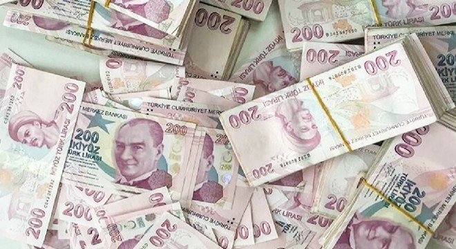 Eşinin boynuna yumruk atan kocaya para cezası
