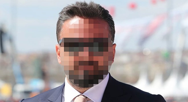 Eski eşini, oğlunun önünde tokatlayıp, tekmeledi