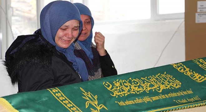 Eski eşinin öldürdüğü İlknur, toprağa verildi
