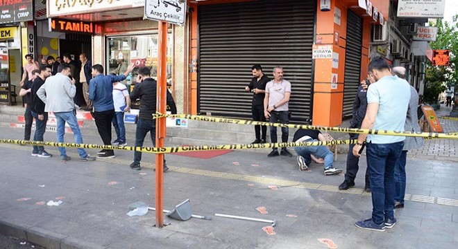 Eski işyerini basıp patronunu vurdu