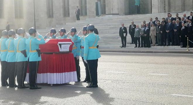 Eski milletvekili Öğüten için TBMM'de cenaze töreni