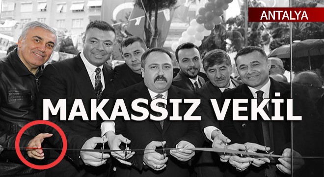 Eski vekile makas kalmayınca bakın ne yaptı?