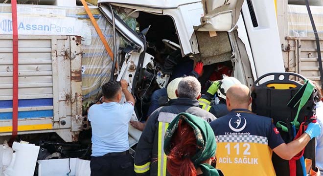 Eskişehir'de 6 araç birbirine girdi: 2 yaralı