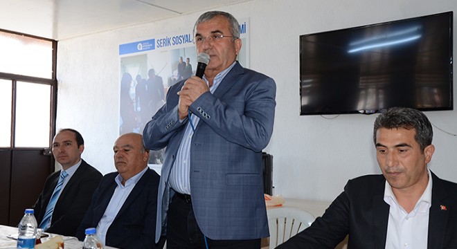 Etli, muhtarlarla vedalaştı