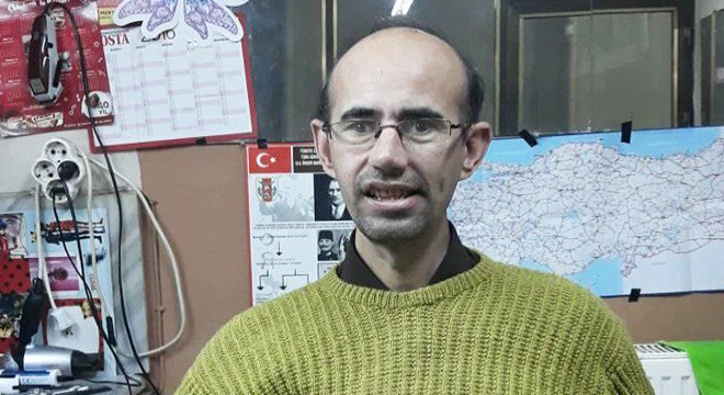 Ev sahibi ölü buldu, annesi gözyaşı döktü