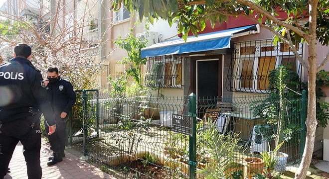 Evde ölü bulundu