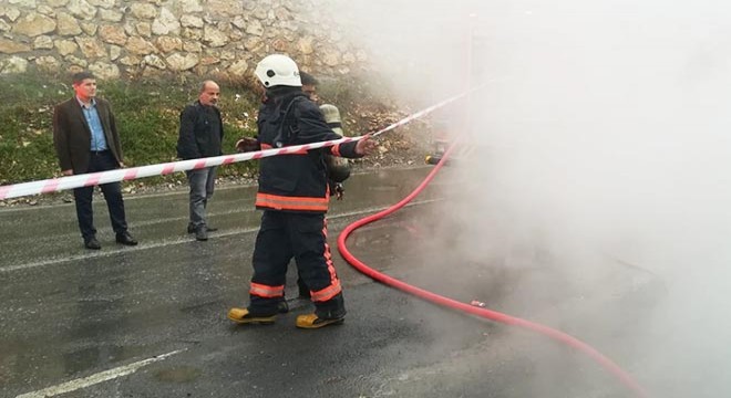 Evdeki yangında 3 Suriyeli dumandan etkilendi