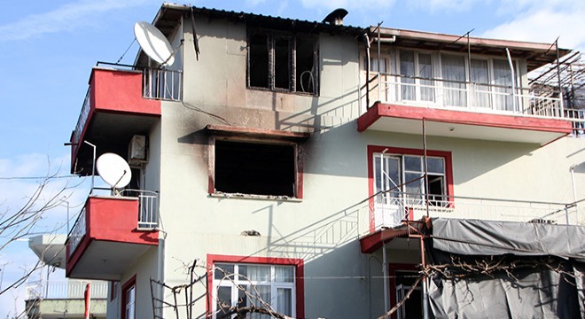 Evdeki yangında ölmüştü; eşini kurtarıp, kendisi mahsur kalmış