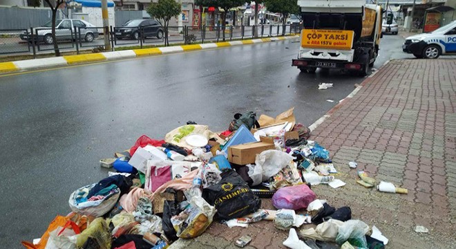Evden bir kamyon çöp çıktı