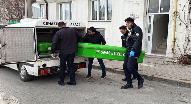 Evinde ölü bulundu; 7 arkadaşı gözaltına alındı