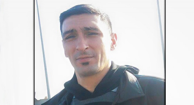 Evinin önündeki otomobilinde ölü bulundu