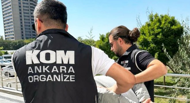 FETÖ'cü Ebubekir Şafak Baş yakalanıp, tutuklandı