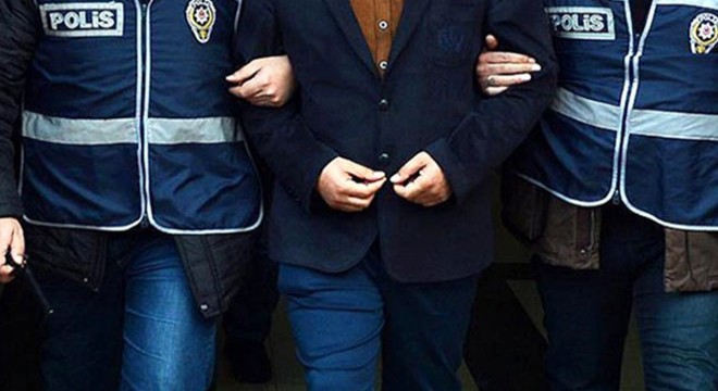 FETÖ'den aranan 2 eski emniyet müdürü yakalandı