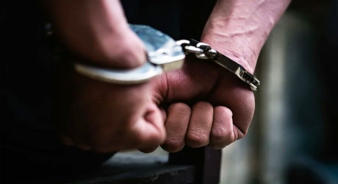 FETÖ operasyonu: 15 gözaltı