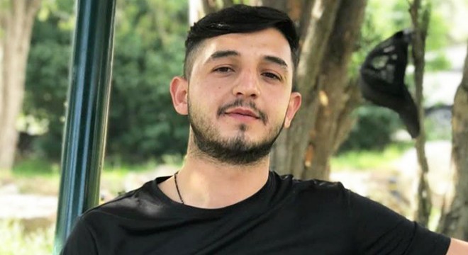Fabrika inşaatında üzerine beton kiriş düşen işçi öldü