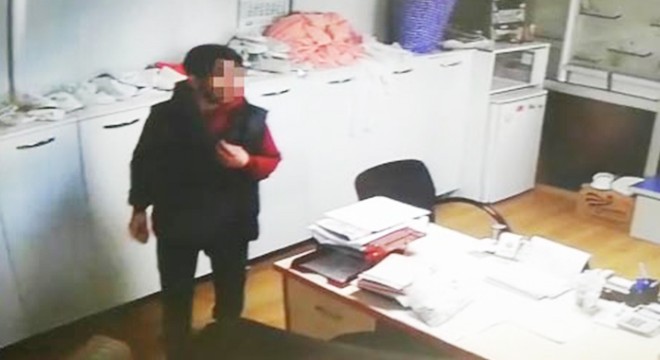 Fabrikadaki hırsızlığın şüphelisi kameradan tespit edildi
