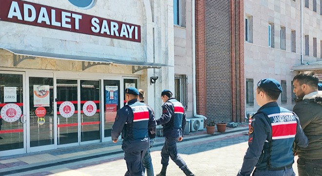 Fabrikadan hırsızlık yapan şüpheliler tutuklandı