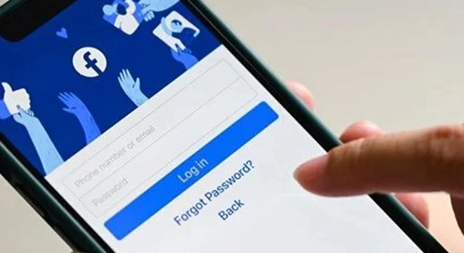 Facebook ilanları için "kimlik doğrulama" şartı