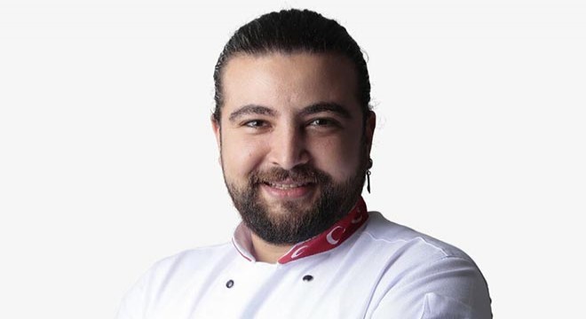 Fark etmediği cam kapıya çarpan genç aşçıya 55 dikiş atıldı