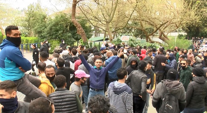 Faslılar sosyal mesafeyi hiçe saydı
