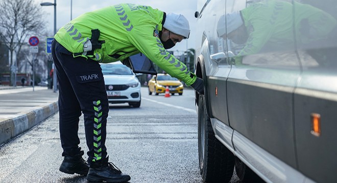 Fatih'te kış lastiği denetimi