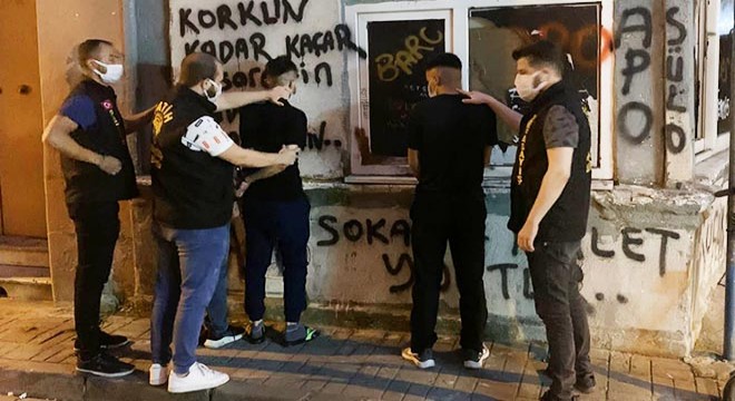 Fatih'te uyuşturucu satıcılarına operasyon