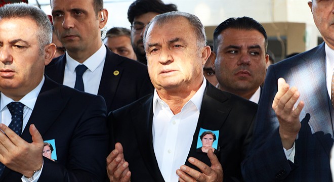 Fatih Terim in annesi Nuriye Terim, toprağa verildi