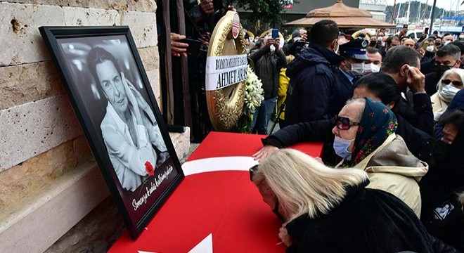 Fatma Girik, Bodrum'da son yolculuğuna uğurlandı