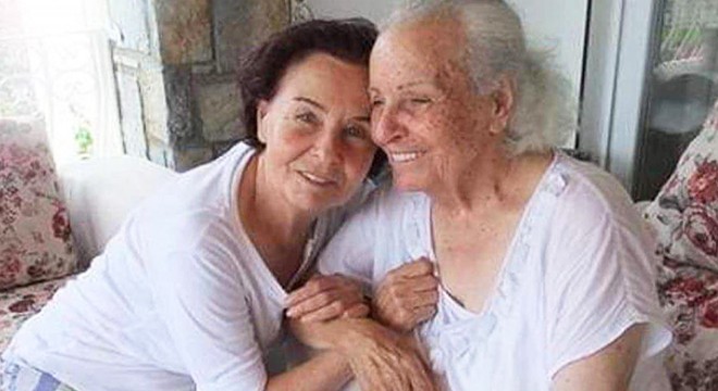 Fatma Girik'in annesi son yolculuğuna uğurlandı