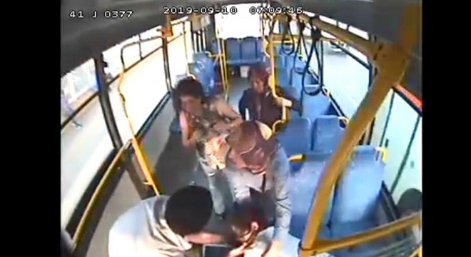 Fenalaşan hamile kadını, sürücü hastaneye götürdü