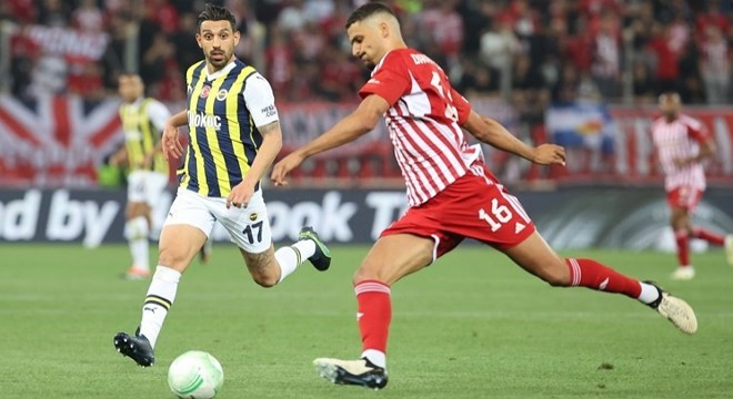 Fenerbahçe nin rakibinde flaş hoca kararı