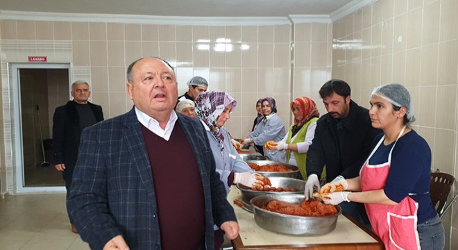 Festival için hazırlanan 2 ton sucuk, depremzedelere gönderilecek