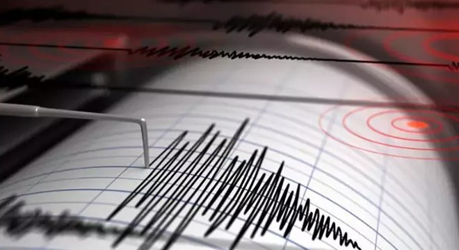 Filipinler de 7.4 büyüklüğünde deprem
