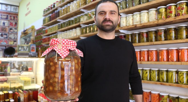 Fındığın bile turşusunu yaptı