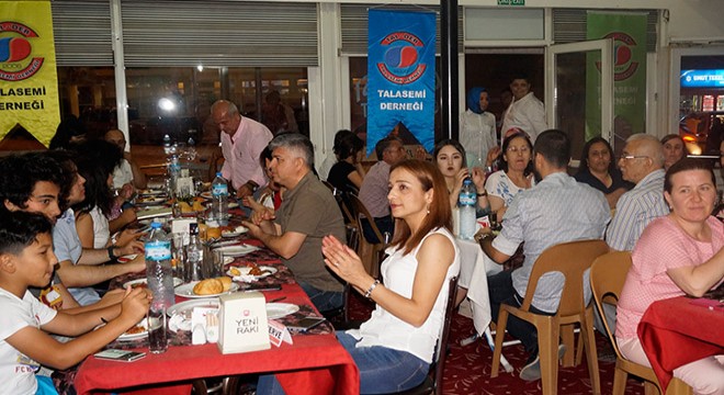 Finike Talasemi Derneği'nden moral yemeği